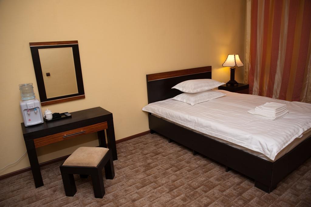 Hotel Artastana Zimmer foto