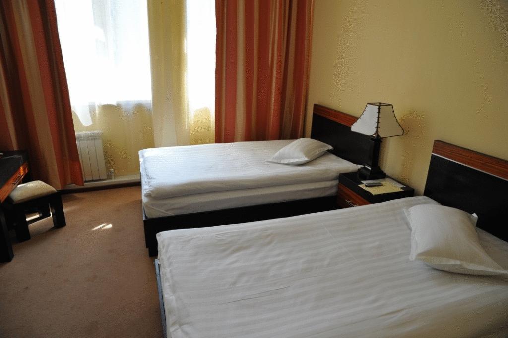 Hotel Artastana Zimmer foto